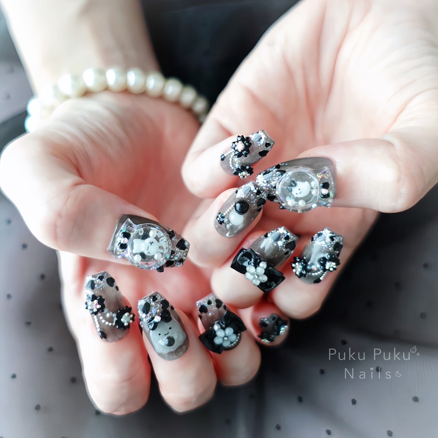 Spooky Shaker Nails