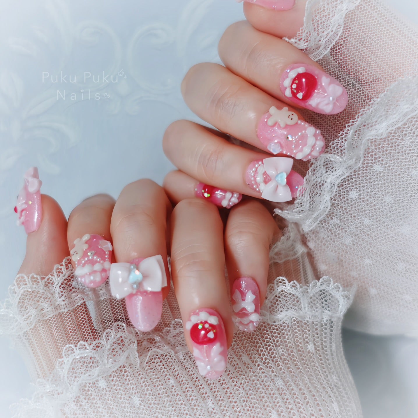 Kawaii Christmas Cake Nails