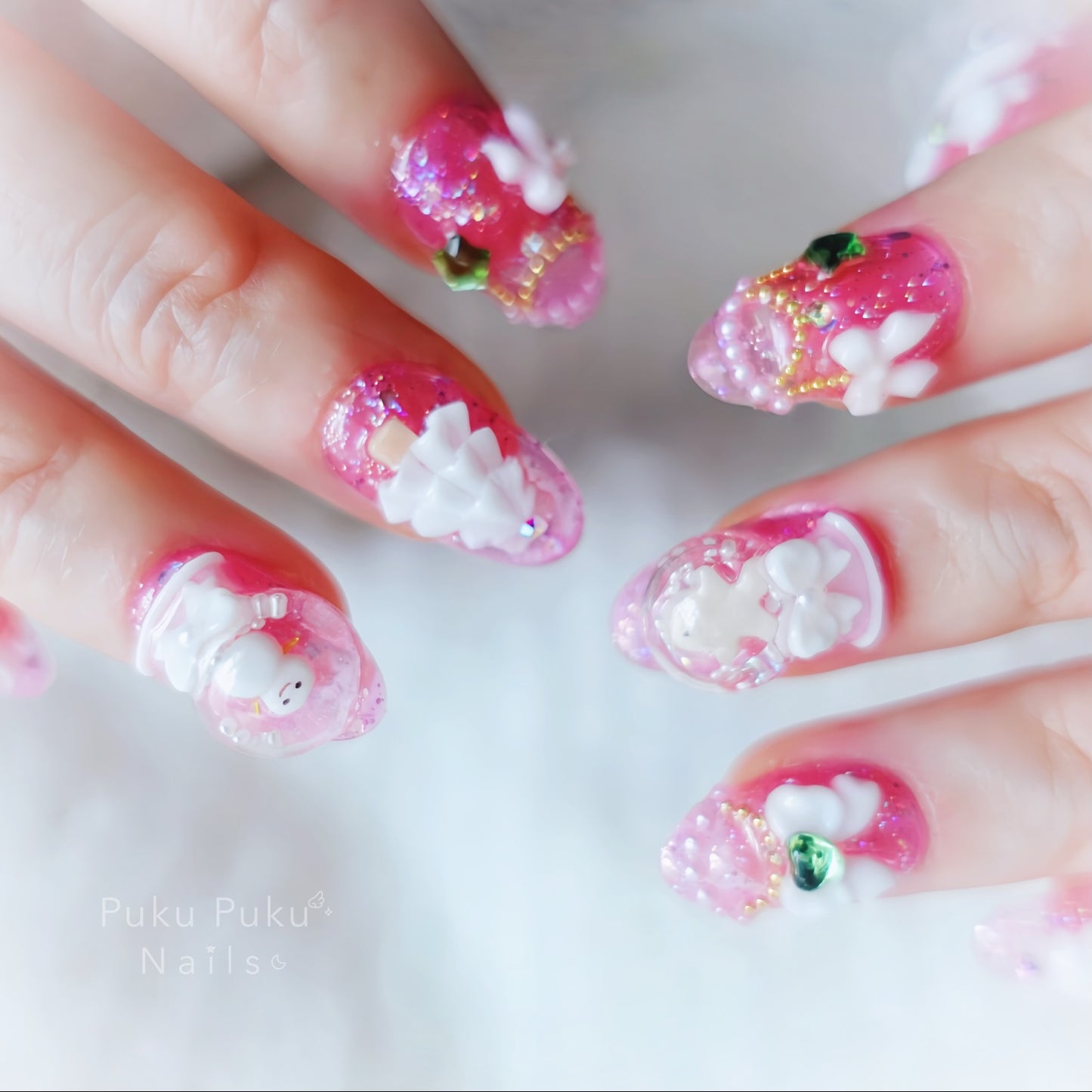 Kira Kira Christmas Nails