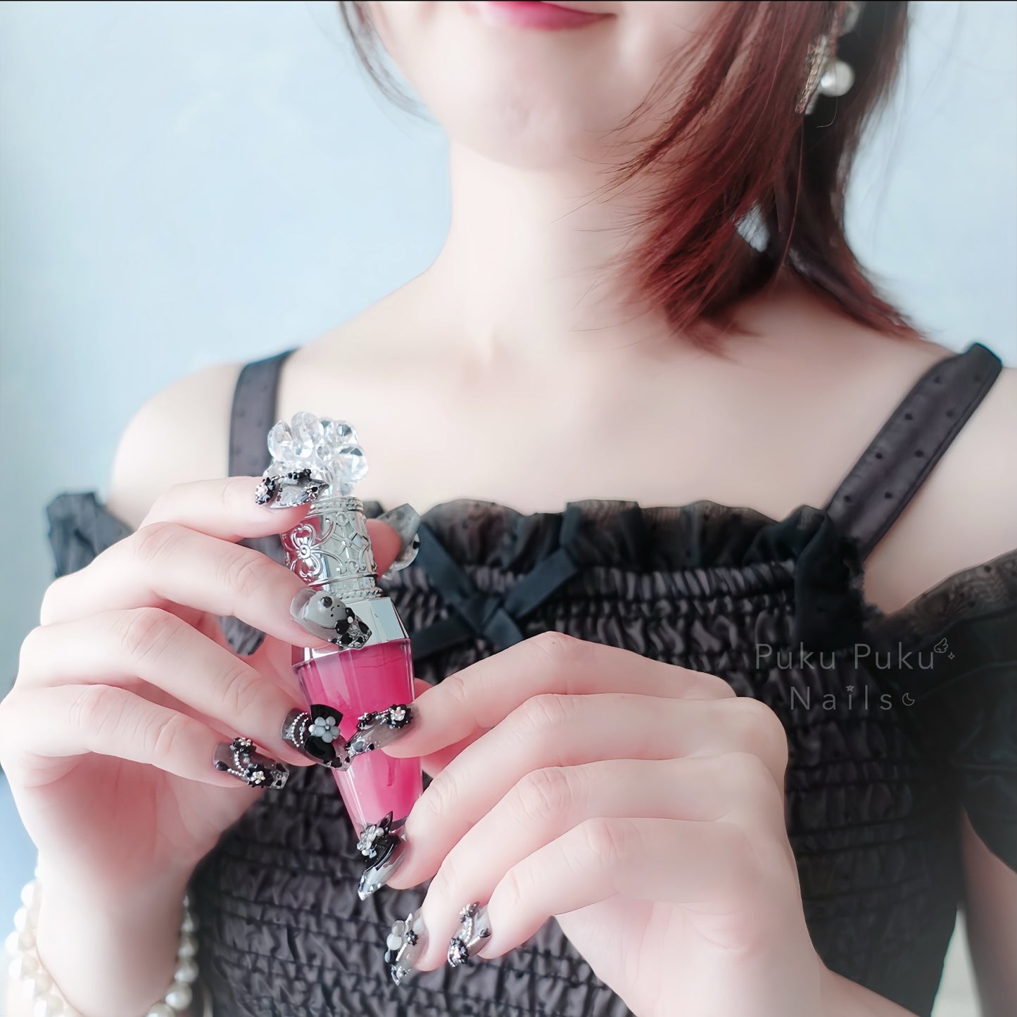 Spooky Shaker Nails