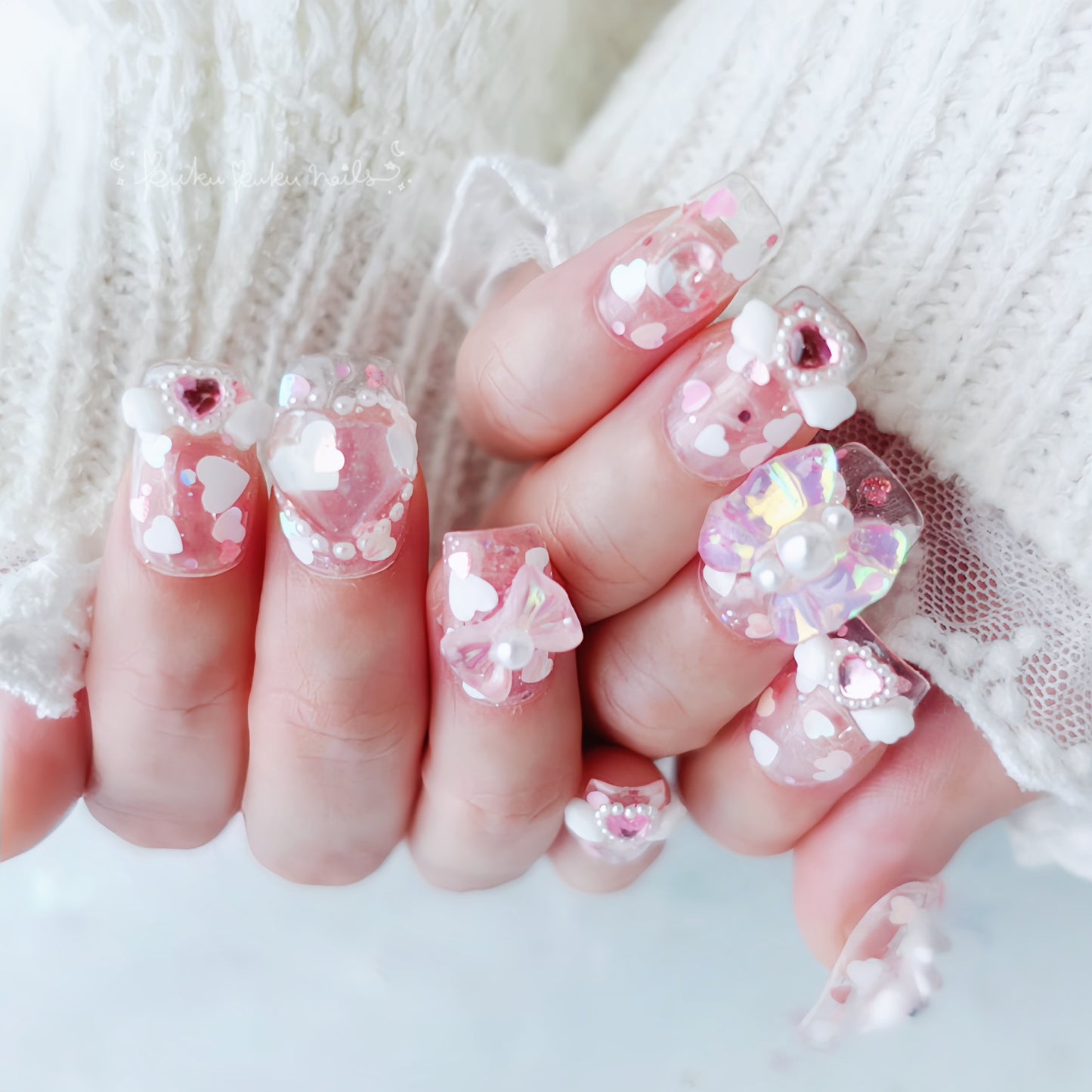 Aurora Heart Beam Nails