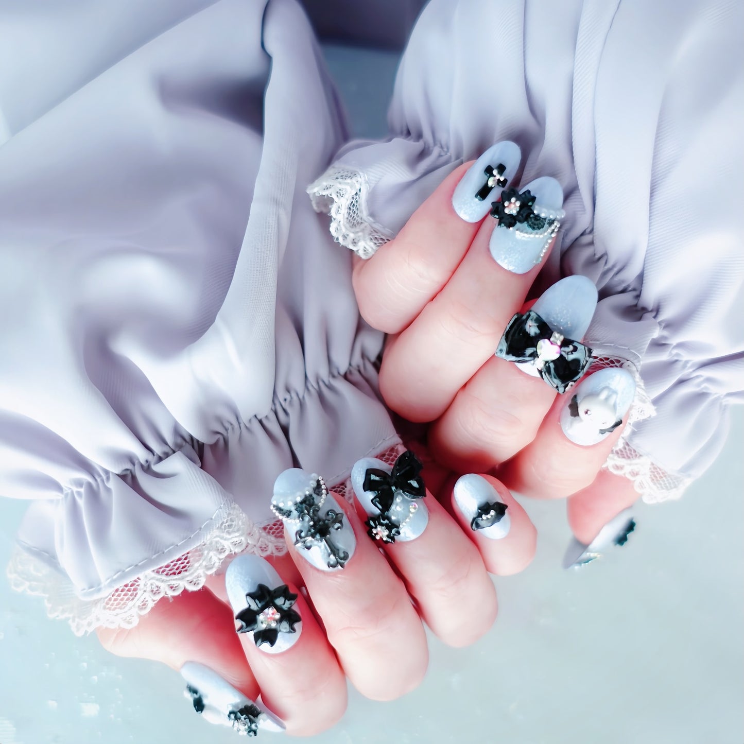 Kira Kira Gothic Lolita Nails