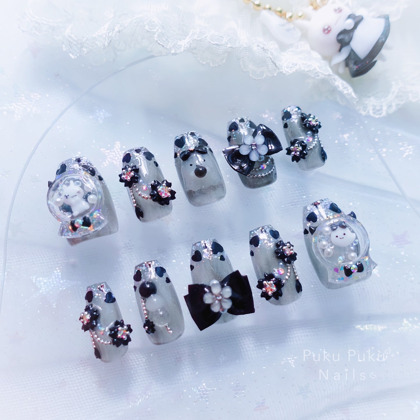Spooky Shaker Nails