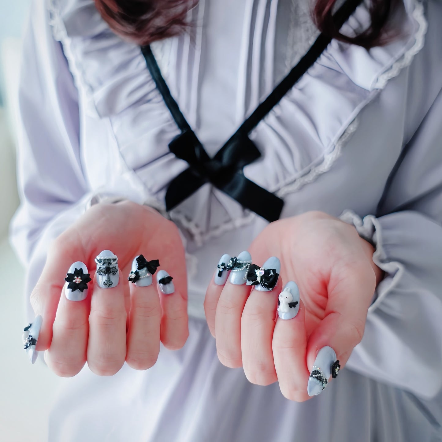 Kira Kira Gothic Lolita Nails