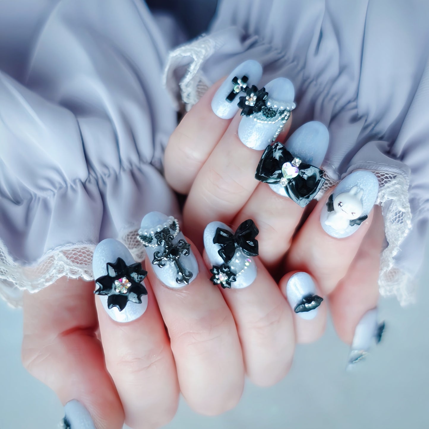 Kira Kira Gothic Lolita Nails